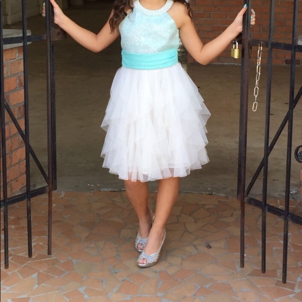 Girls dress size 14